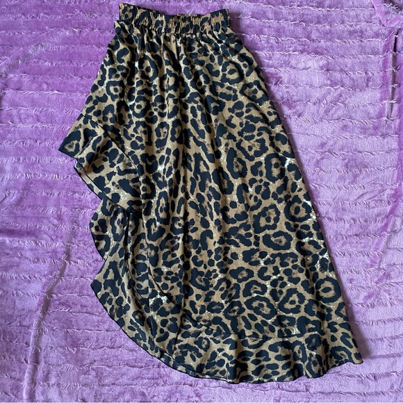 Leopard Ruffle Hem High-Low Skirt - Picture 7 of 14